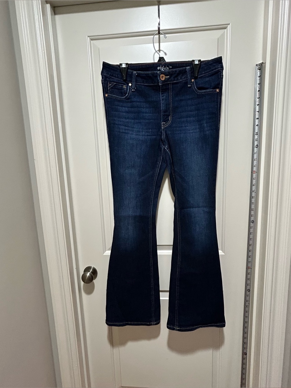 Edgely Jeans women’s size 10R  Dark Indigo mid fit Flare Jeans. Like New